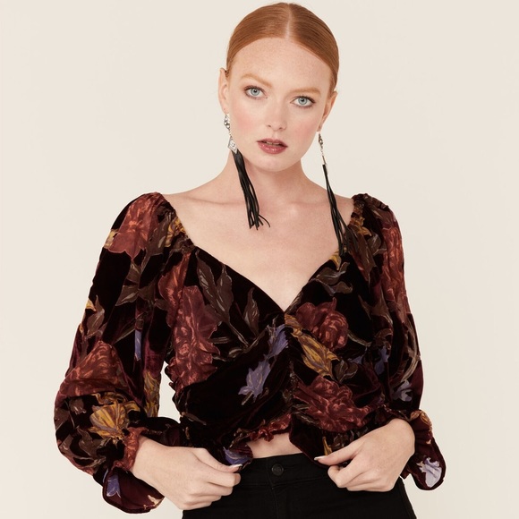 By Together Tops - BY TOGETHER BURNOUT LONG SLEEVE VELOUR FLORAL CROP TOP SIZE MEDIUM